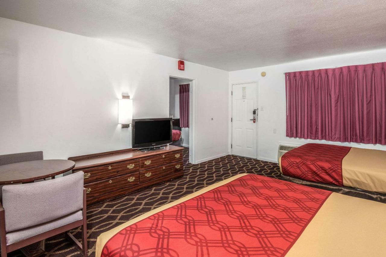 Econo Lodge University Тусон Экстерьер фото